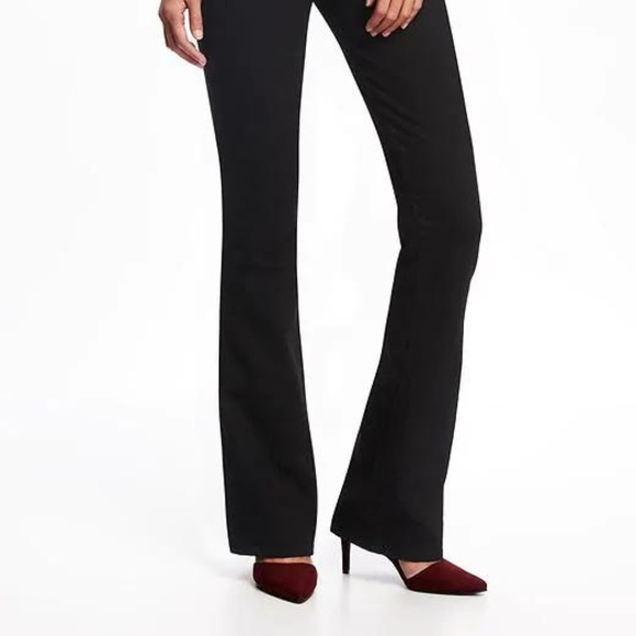 Old Navy Mid-Rise Micro-Flare Jeans Size 12 Tall - Picture 2 of 8